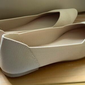 MIA Kerri Ballet Flats Sz 6.5M Bone Color